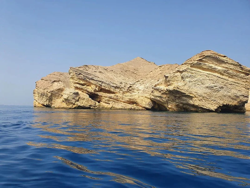 Fahal Island dive site in Muscat, Oman