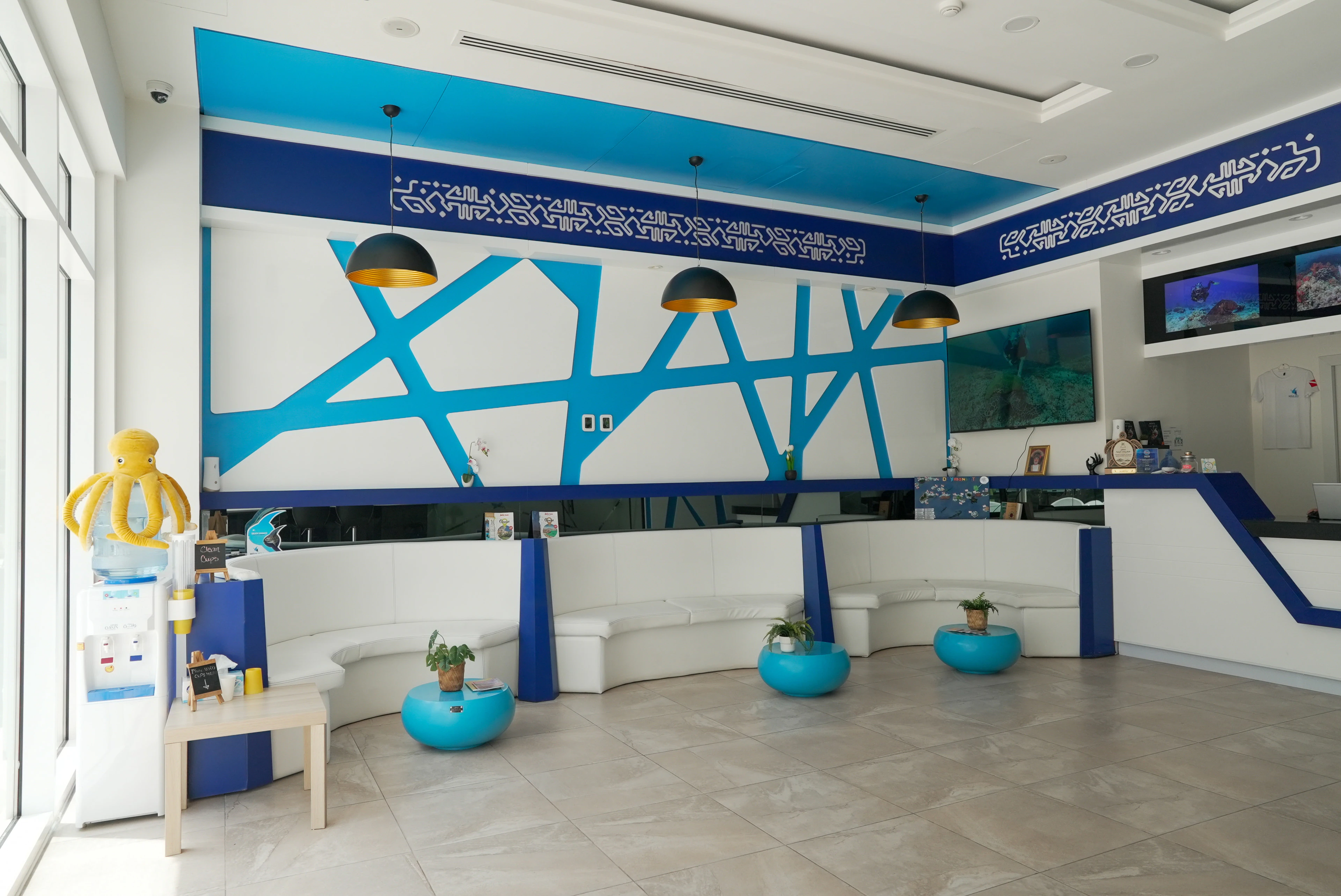 Lounge and seating inside the dive center